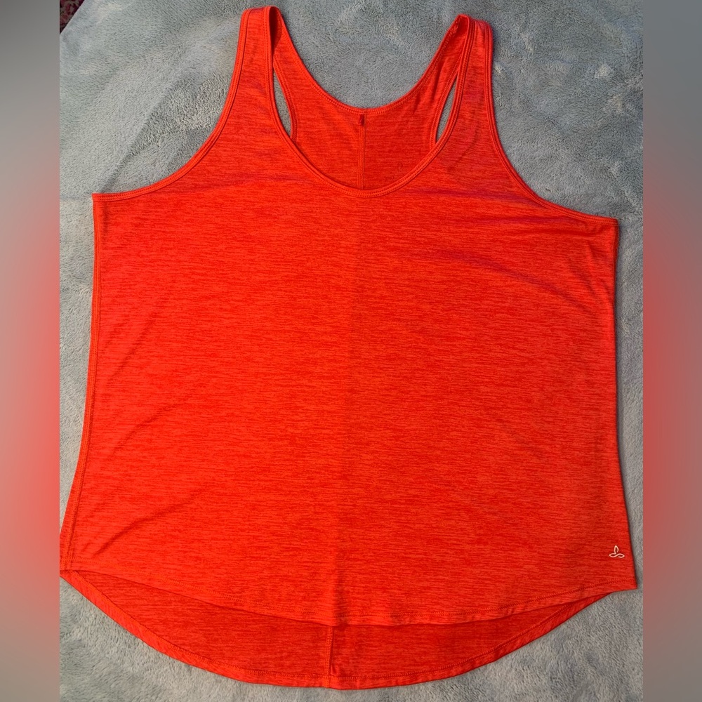 Prana Tank
